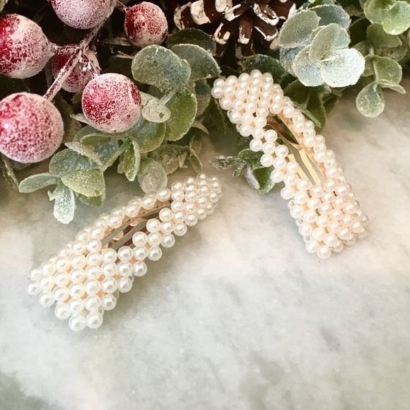 Set of 2 Imitation Pearl Beaded Gold Hair Clips - Picture 7 of 7